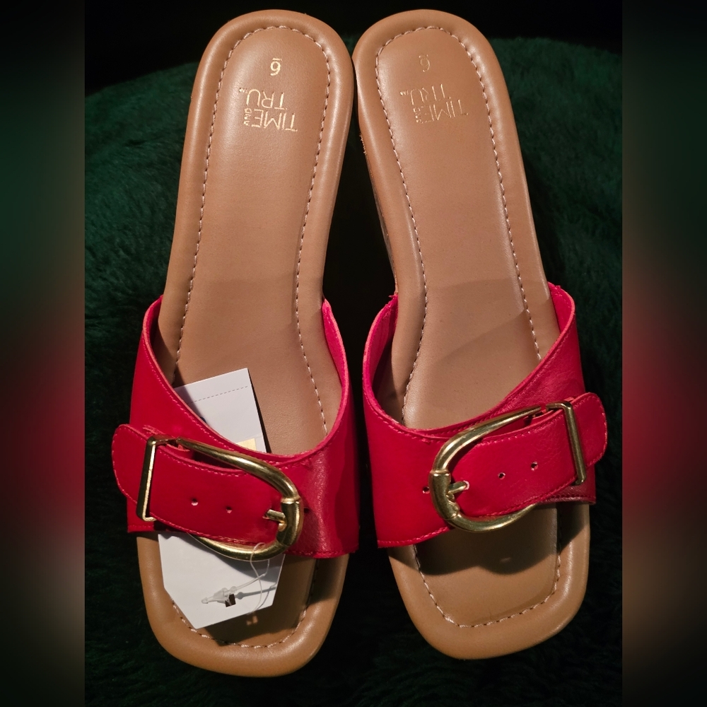 Time and Tru Women's Red Buckle Cork Platform Sandal - Picture 2 of 11